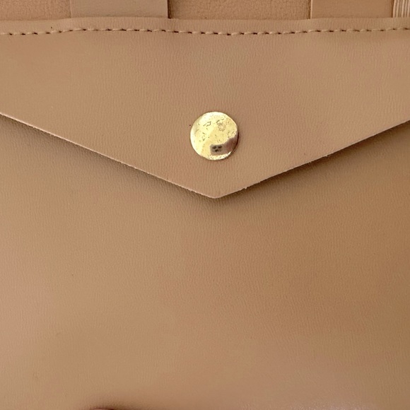 EUC 🧡 Warm Yellow Glass Ladder & Co Travel Accessories Organizer. - Picture 7 of 7